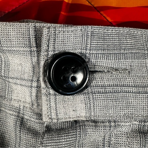 Quicksilver 20 Inch Shorts Mens 38 Gray Plaid Regular Fit Surf Outdoors Casual - Picture 3 of 7